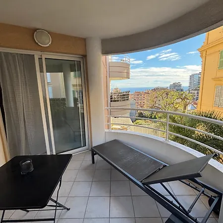 Debussy One Bedroom With A Balcony Apartament *