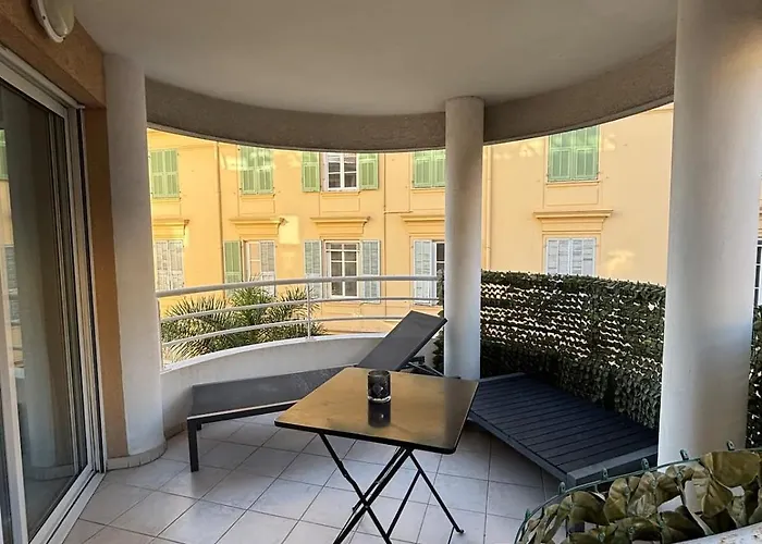 Debussy One Bedroom With A Balcony * Beausoleil