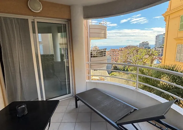 Debussy One Bedroom With A Balcony Apartment *